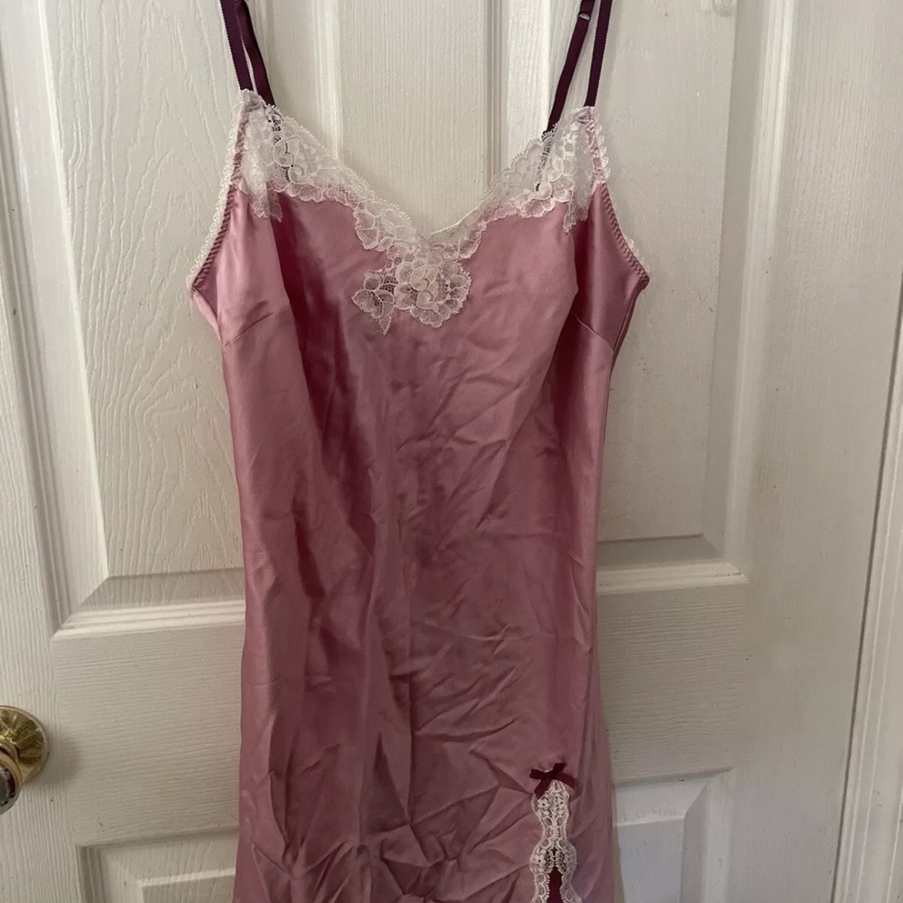 Victoria’s Secret mauve pink lace details satin like gown lingerie